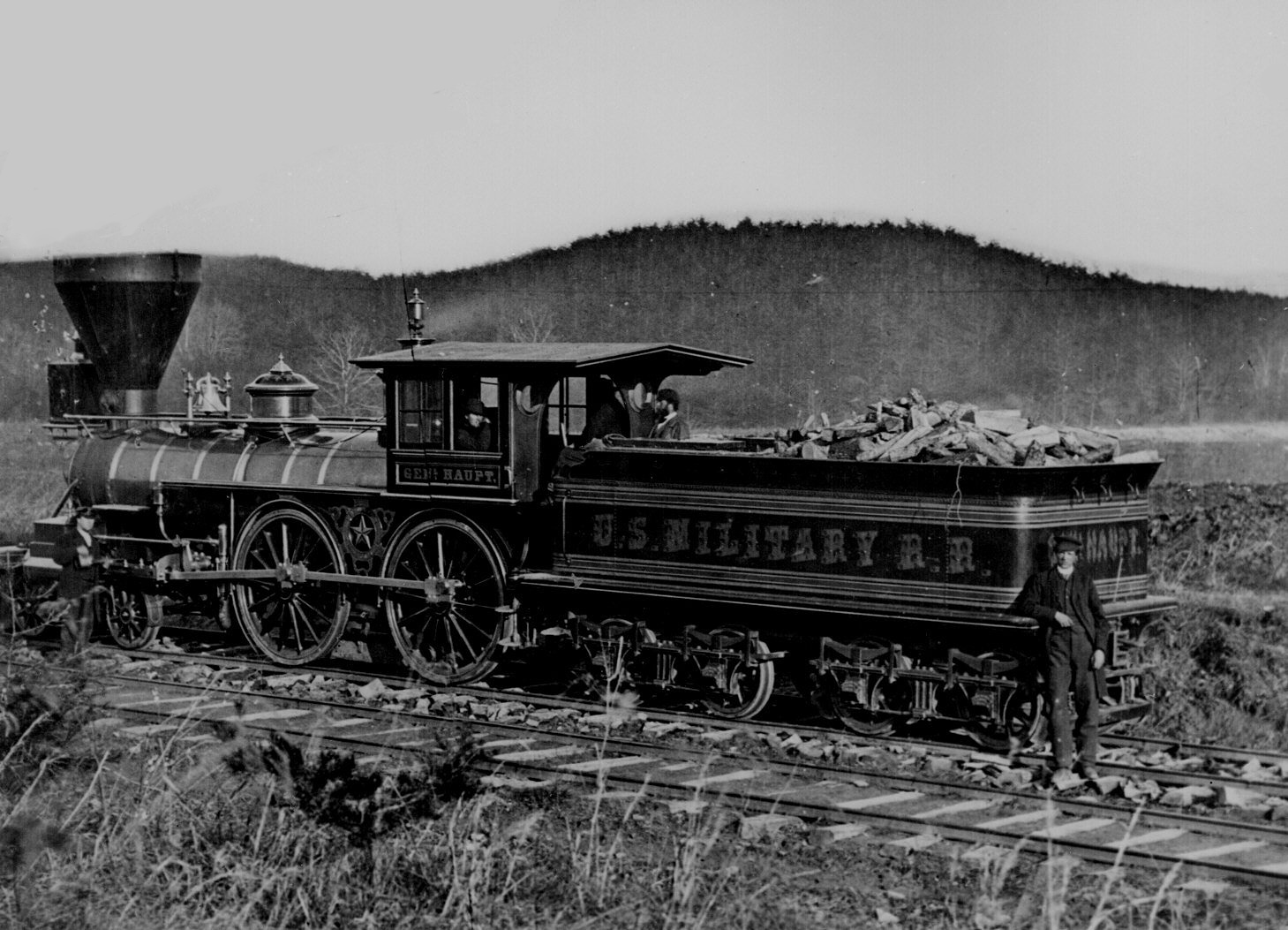 How did railroads change America?