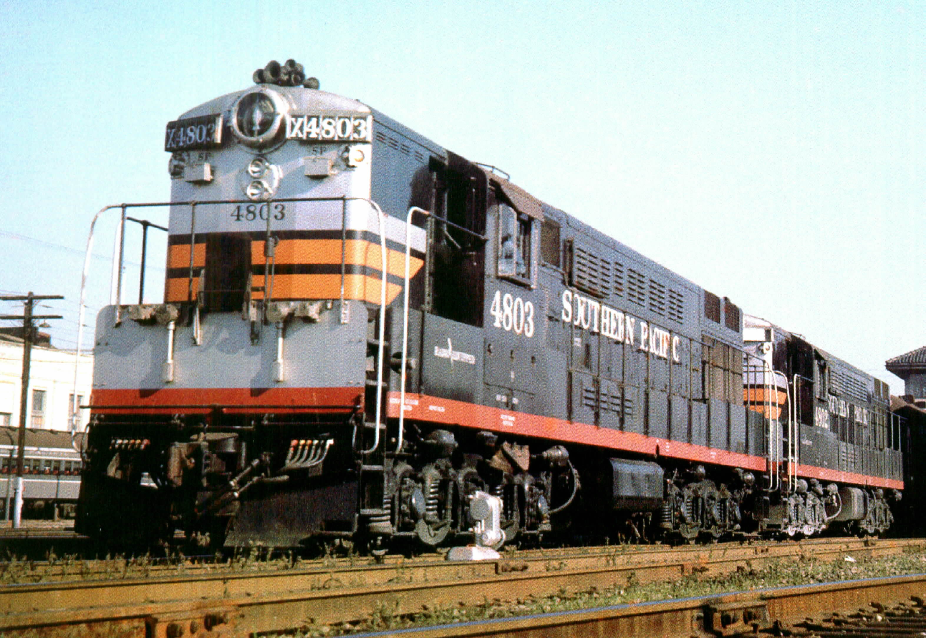 The H2466 "Train Master"