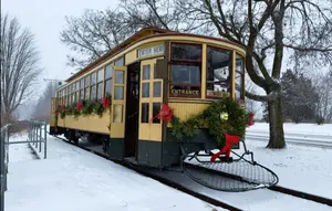 mnstreetcar-hero-xmas.jpg