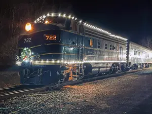 pesr-christmas-train.jpg