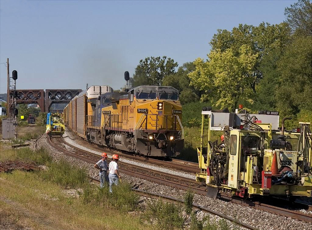 Railroad MaintenanceOfWay Equipment Information/Photos