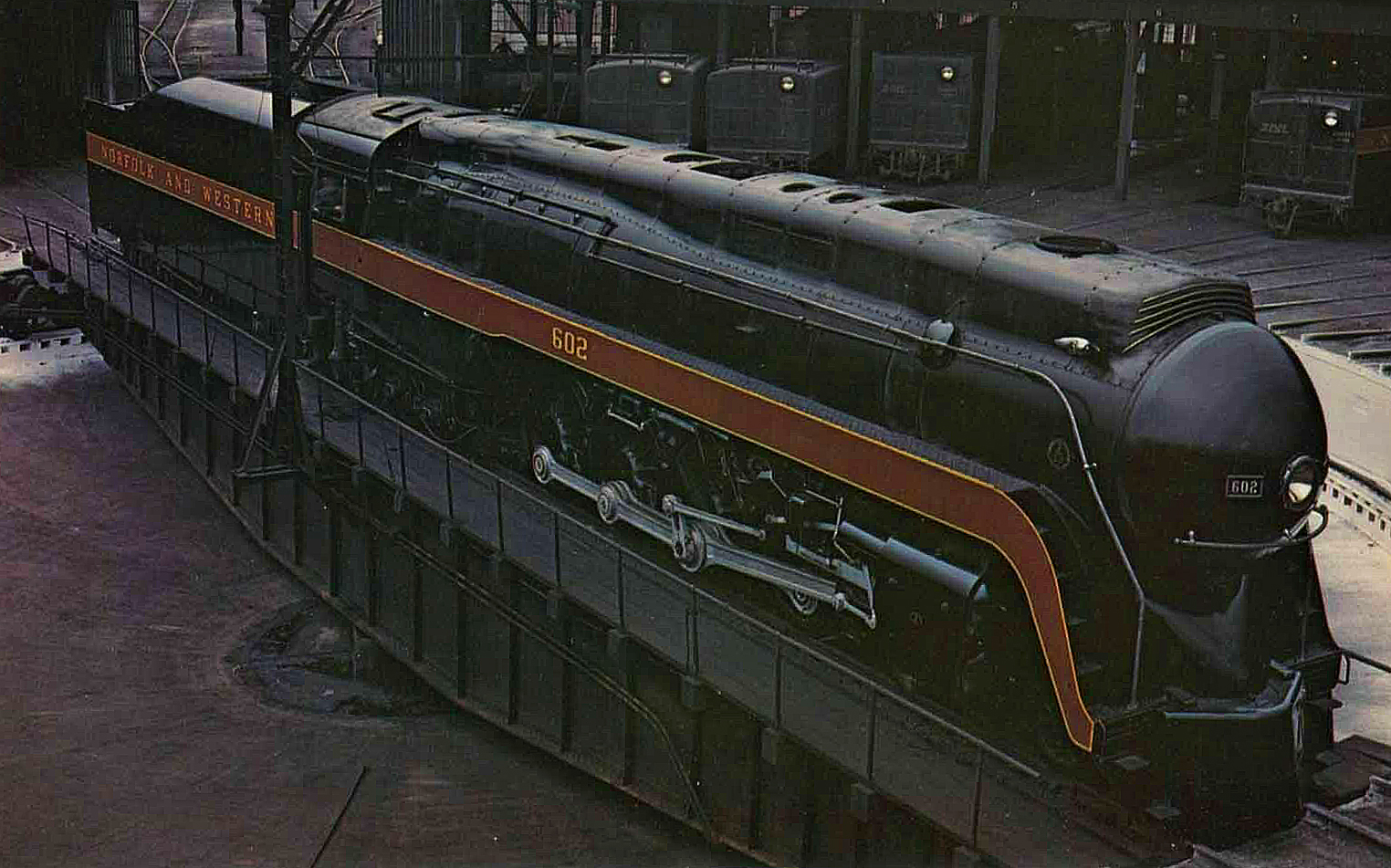 Railroad Turntable Photos, Definition, Invention