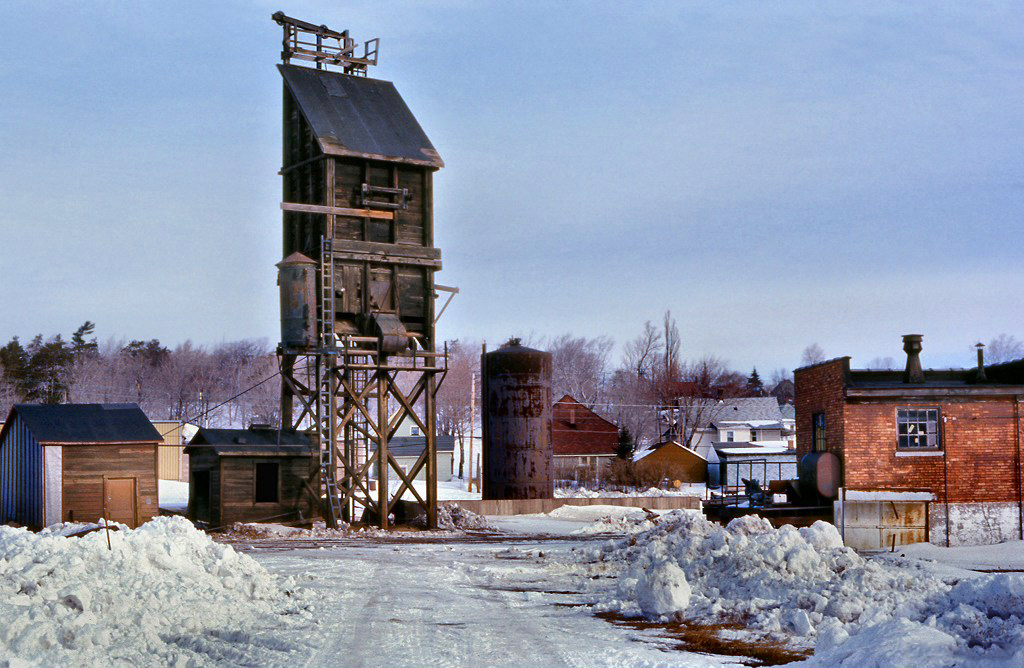 Railroad Coaling Towers Photos, Operation, History