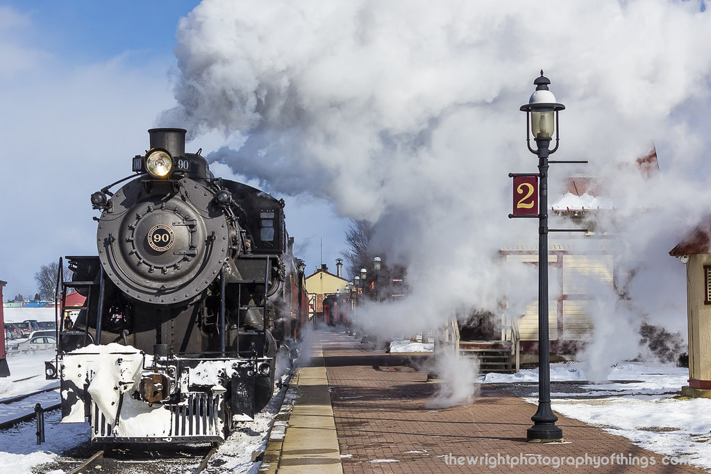 Pennsylvania Christmas Train Rides: A Complete Guide (2023)