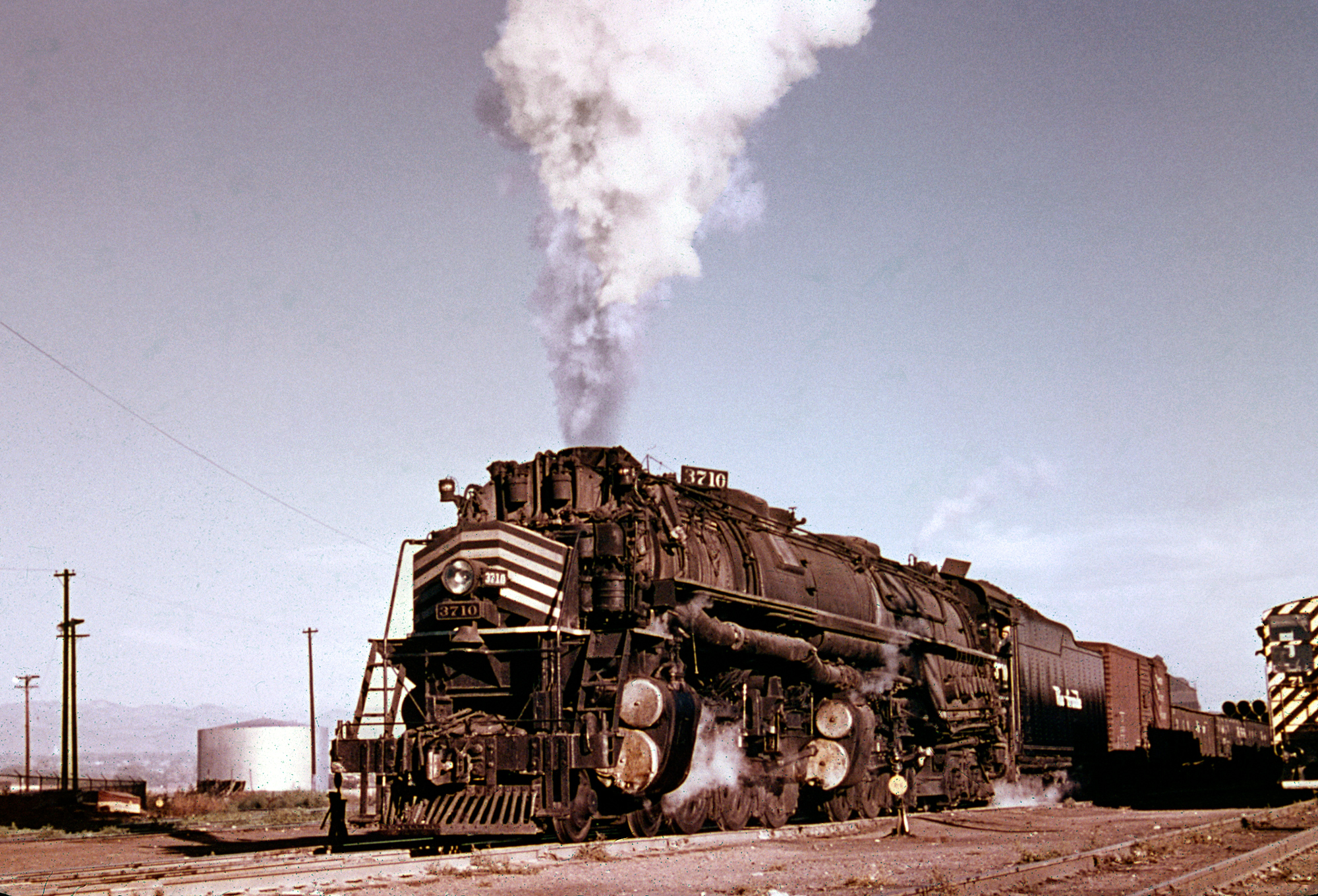 UP: From Steam to Green: The History and Evolution of Locomotives