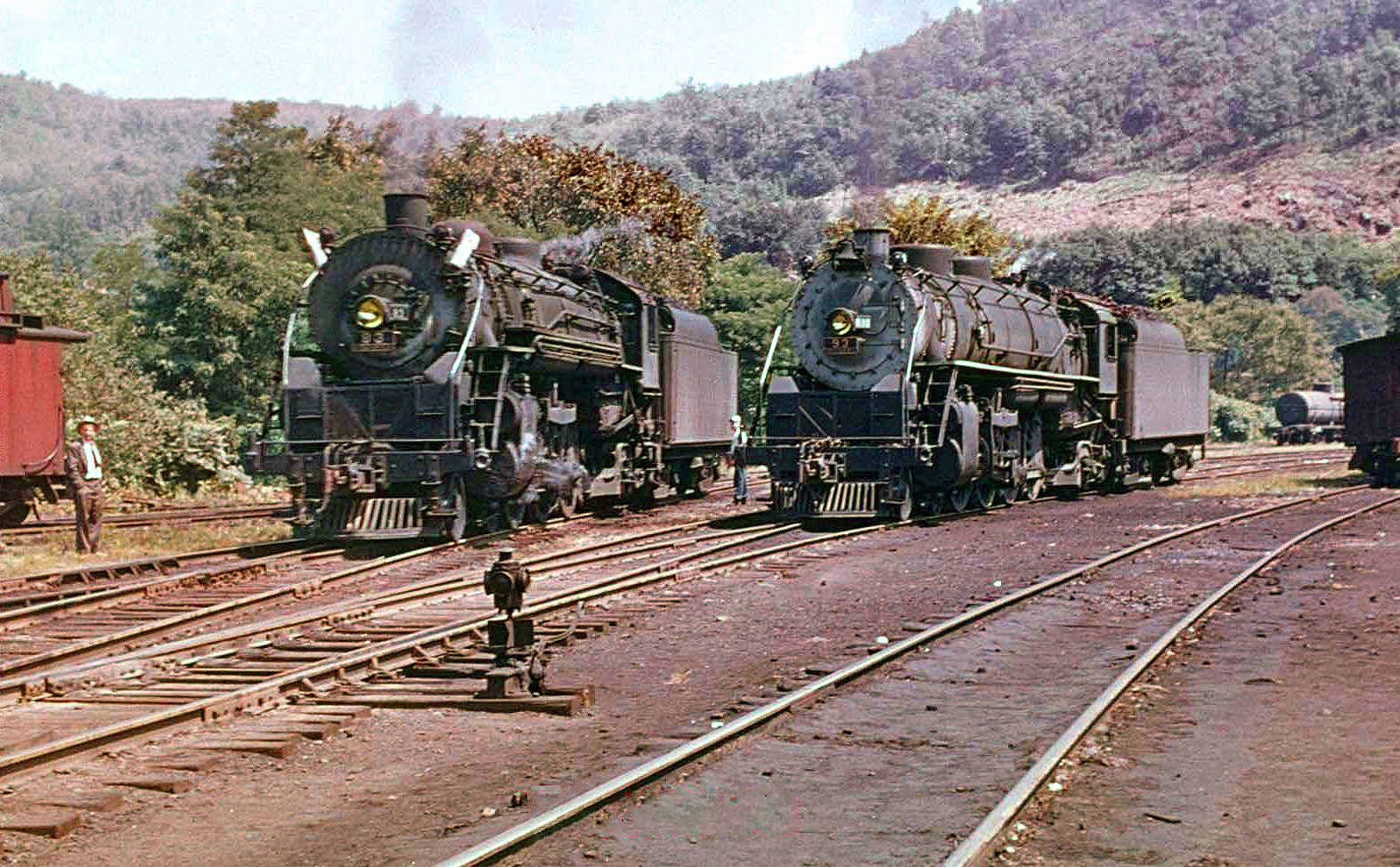 Rutland Railroad Mountain #93 steam locomotive railroad train postcard 