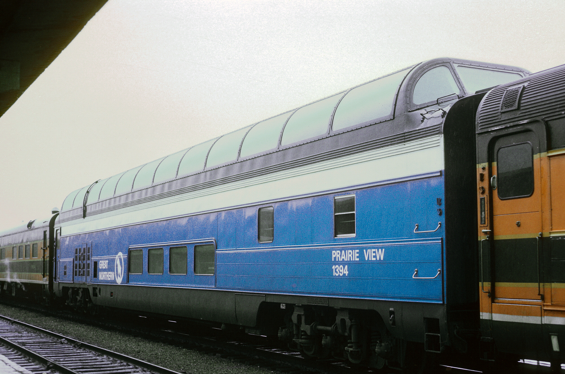 Railroad Dome Car (Trains) Types, Overview, Definition