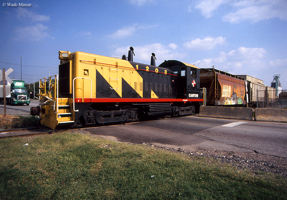 train-engineer-salary-jobs-schools-training-programs