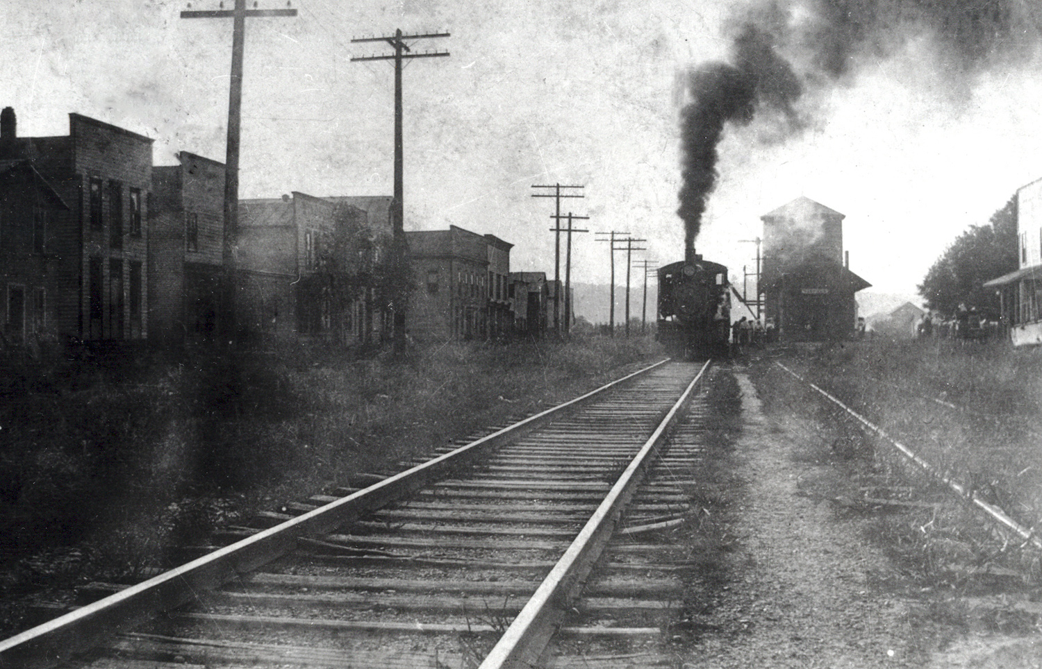 the role of the railroads in Freight rail enlarge railroads in washington play a major role in the movement of a broad range of products and commodities--consumer electronics to heavy. the role of the railroads in Freight rail enlarge railroads in washington play a major role in the movement of a broad range of products and commodities--consumer electronics to heavy.