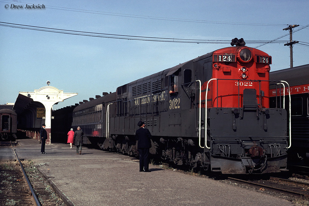 FM H2466 Train Master