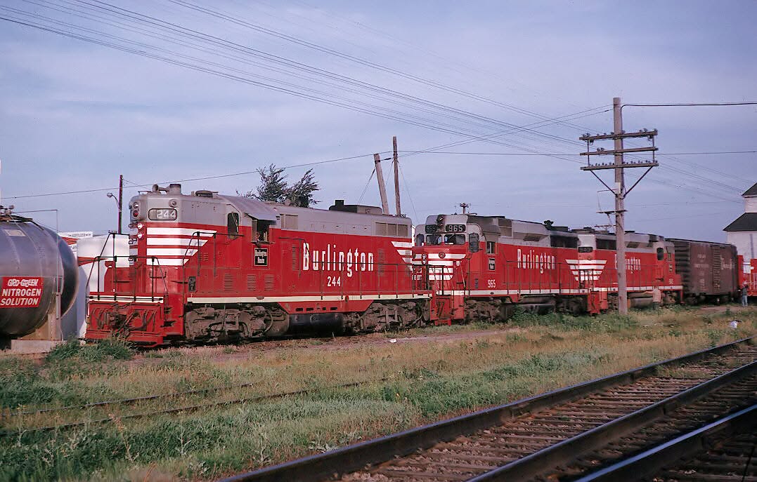 cbq-gp7-244-pickup.jpg