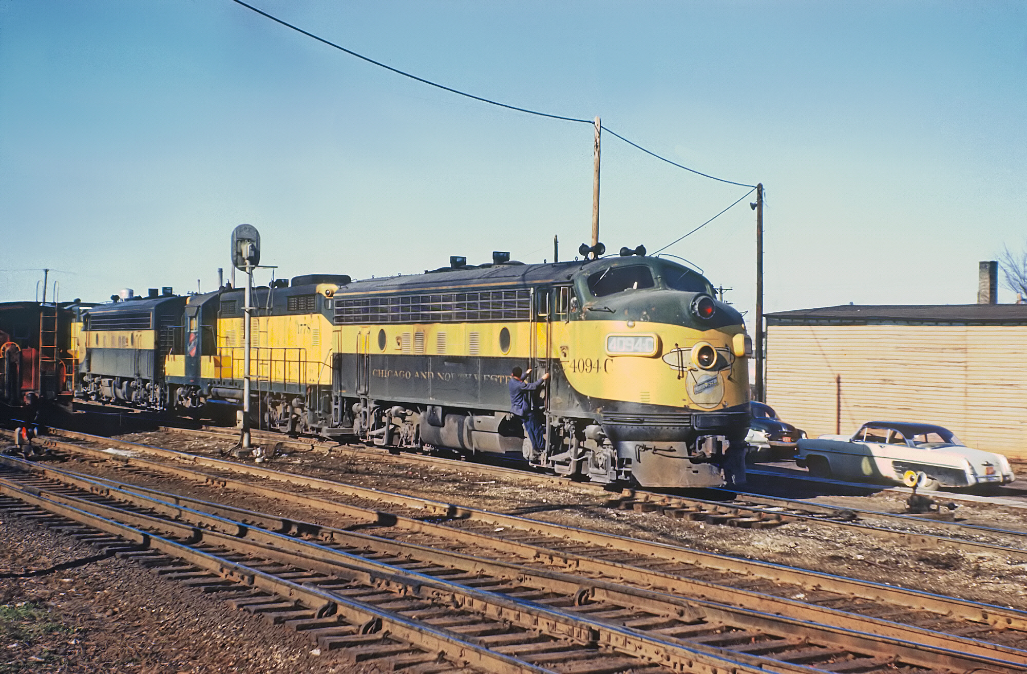cnw-f7-4094c.jpg