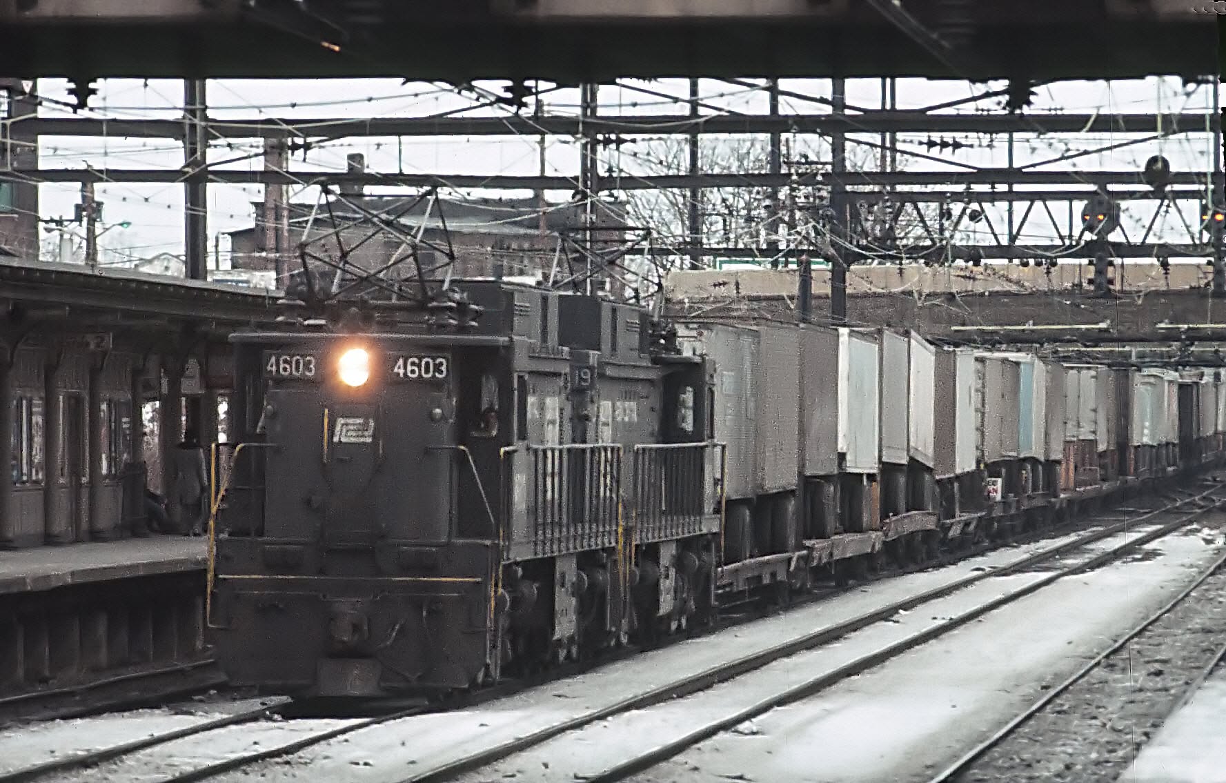 conrail-e33-4603.jpg