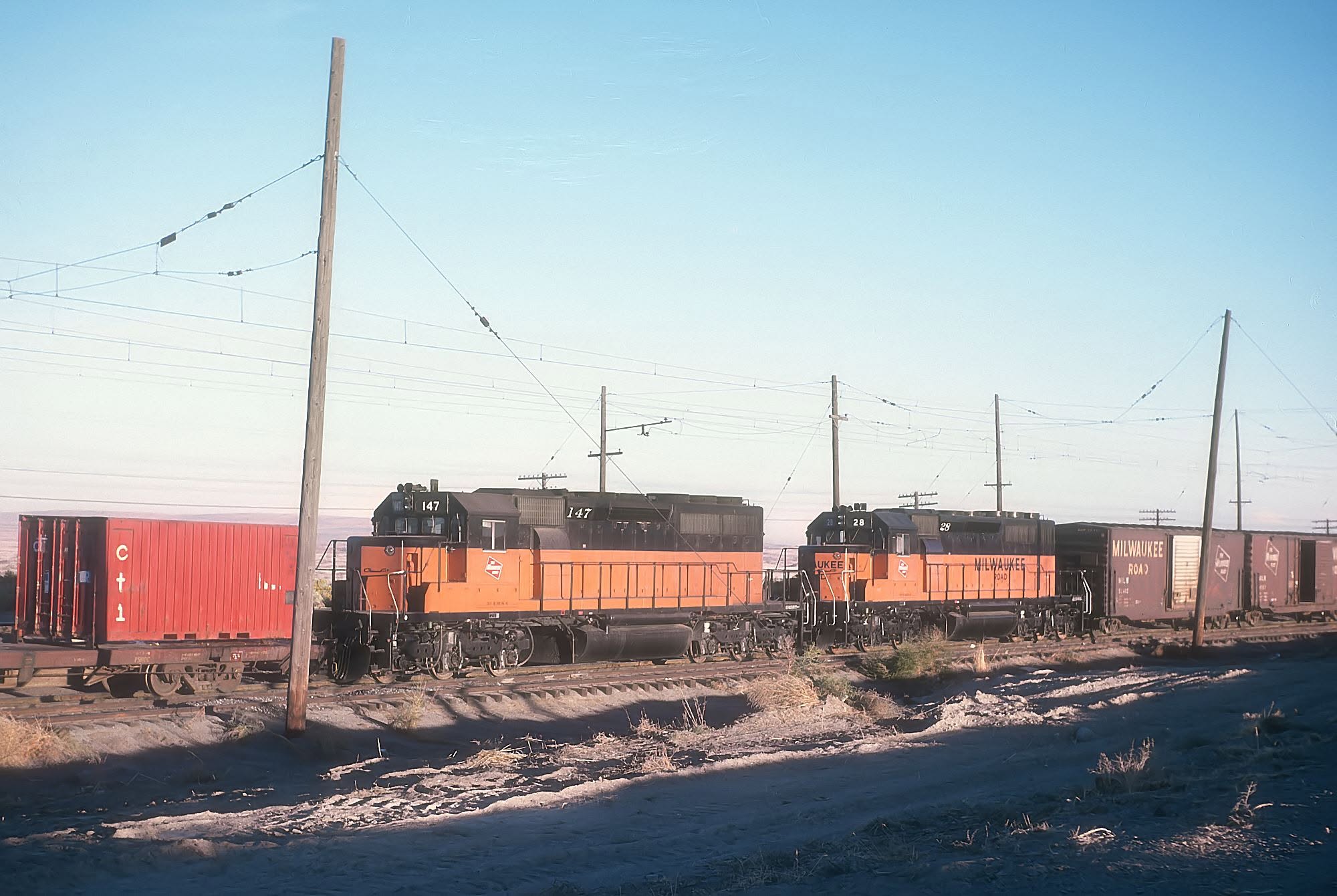 milw-midtrain-sd402s-othello.jpg