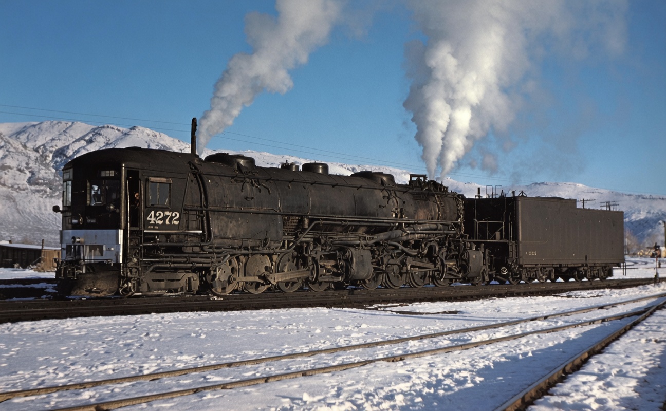 Southern Pacific 4-8-8-2 cab-forward 4272 AC-11 at Wendel California January 1956