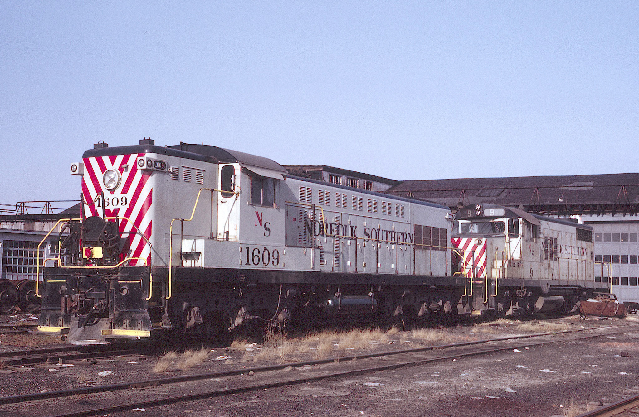 Original Norfolk Southern AS-416 No. 1609 and GP18 No. 9 at the roundhouse in Norfolk on November 24, 1968