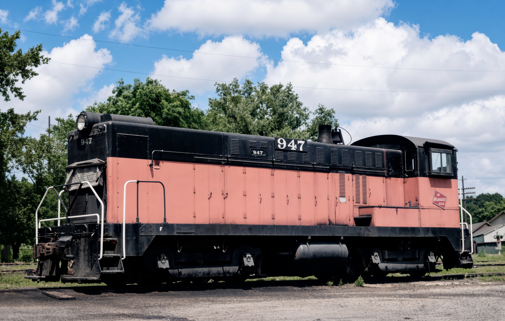 Milwaukee Road Baldwin DS-4-4-1000 947 at Winona Minnesota July 1968 built as 1902 October 1949 Fred Byerly photo