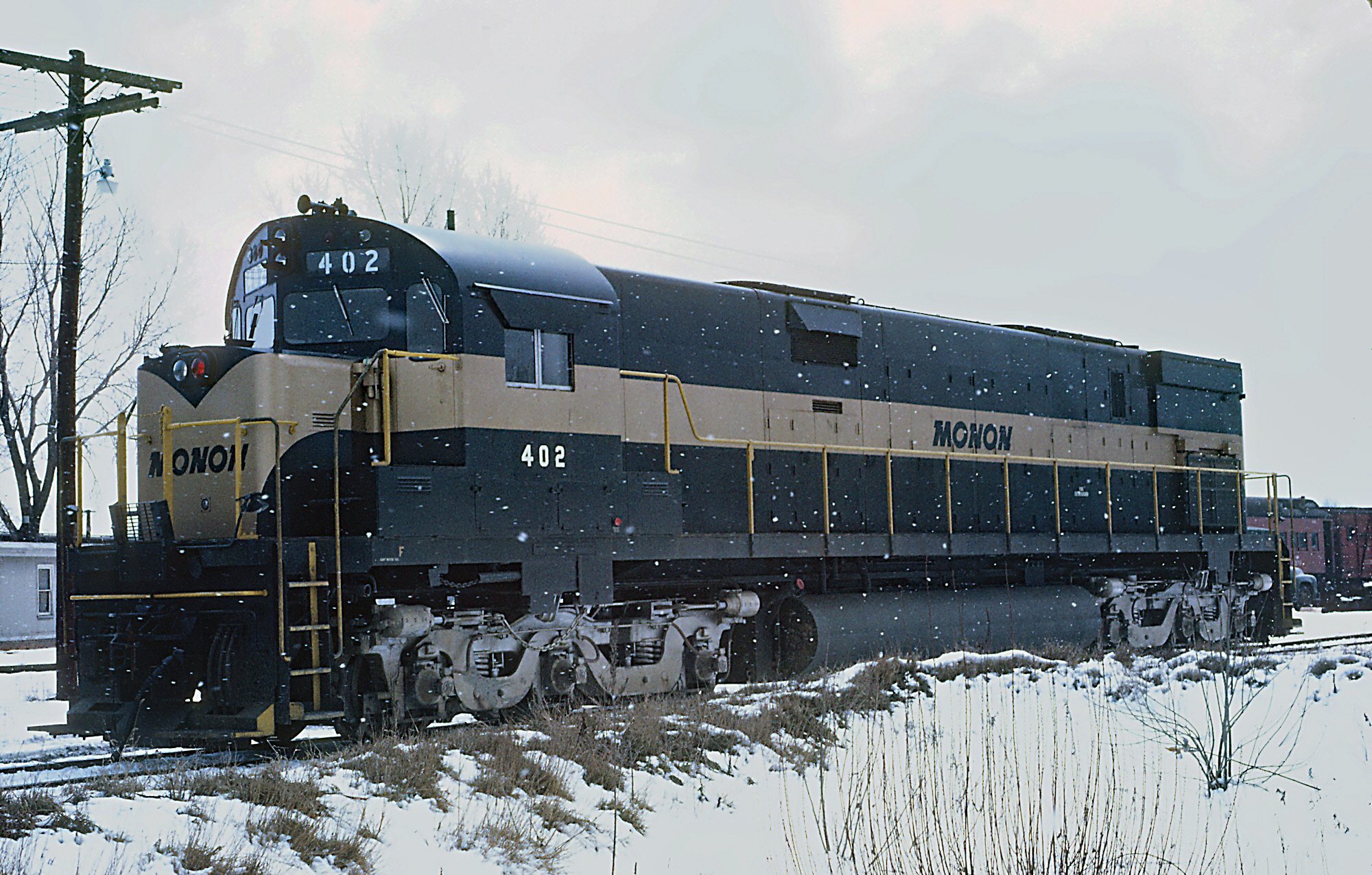 Monon C628 402 at the Hammond yard on March 31, 1964