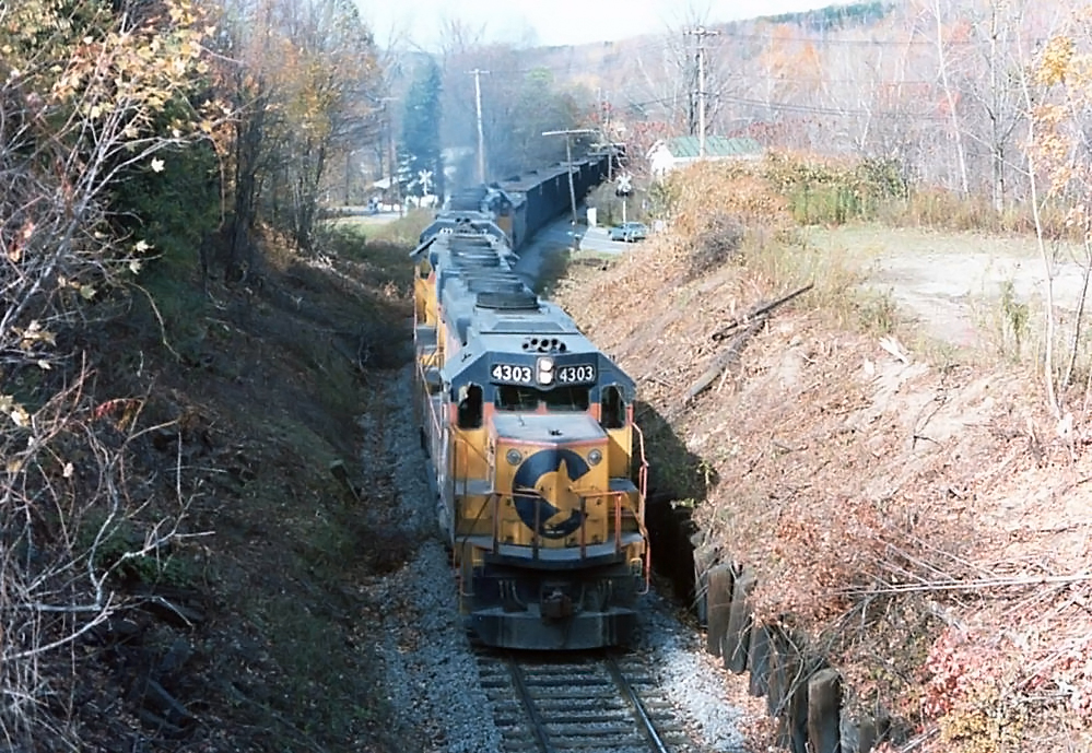 Chessie System GP40-2 4303 southbound on the Buffalo Subdivision at Glenwood New York October 24 1982
