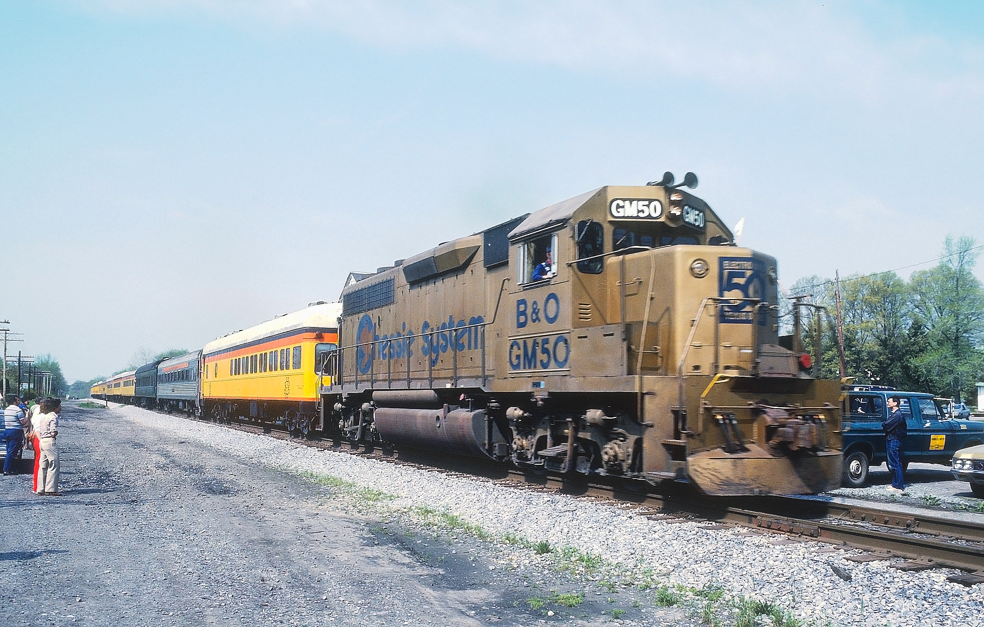 B&O GP40-2 GM50 with the Royal Blue Special