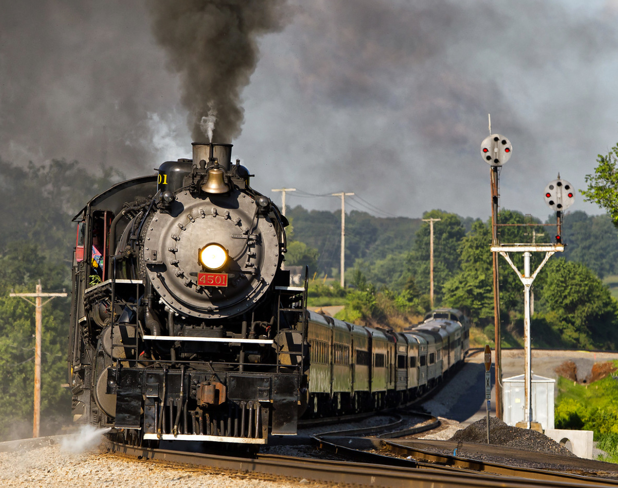 Heritage steam locomotive American rails
