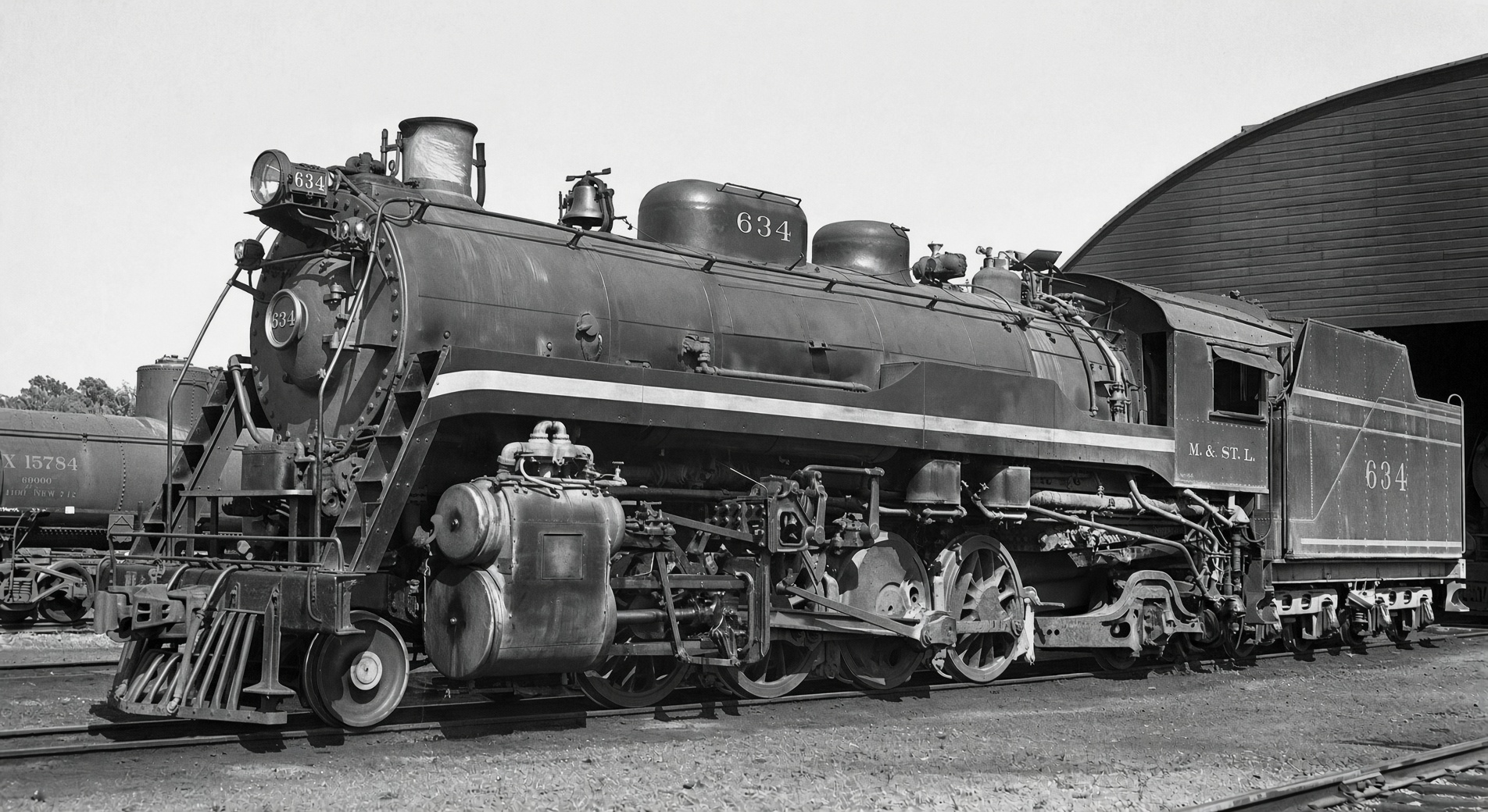 Minneapolis & St. Louis 2-8-2 634 at the engine terminal in Minnneapolis circa 1945