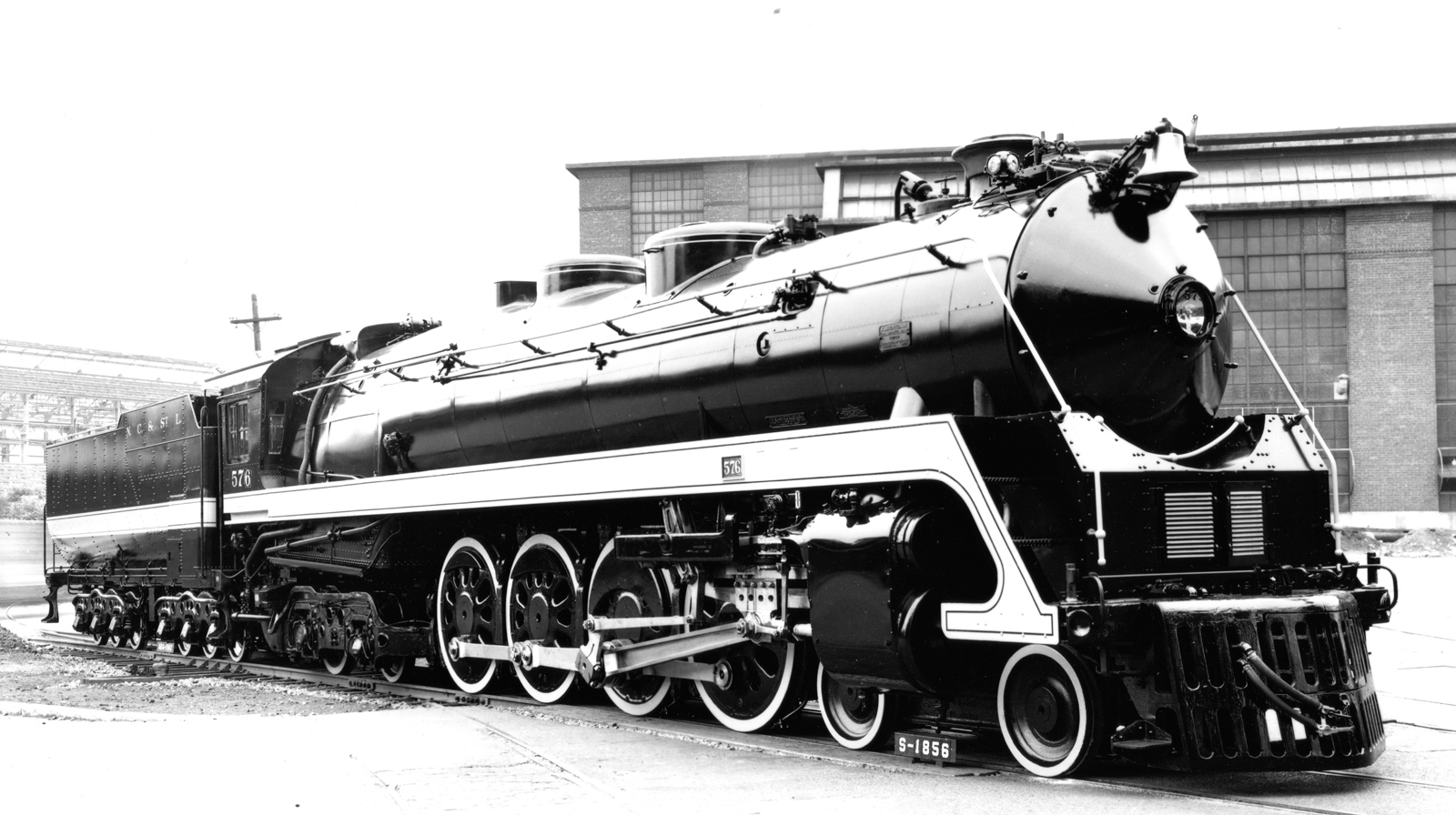 Alco photo featuring NCSTL 4-8-4 576