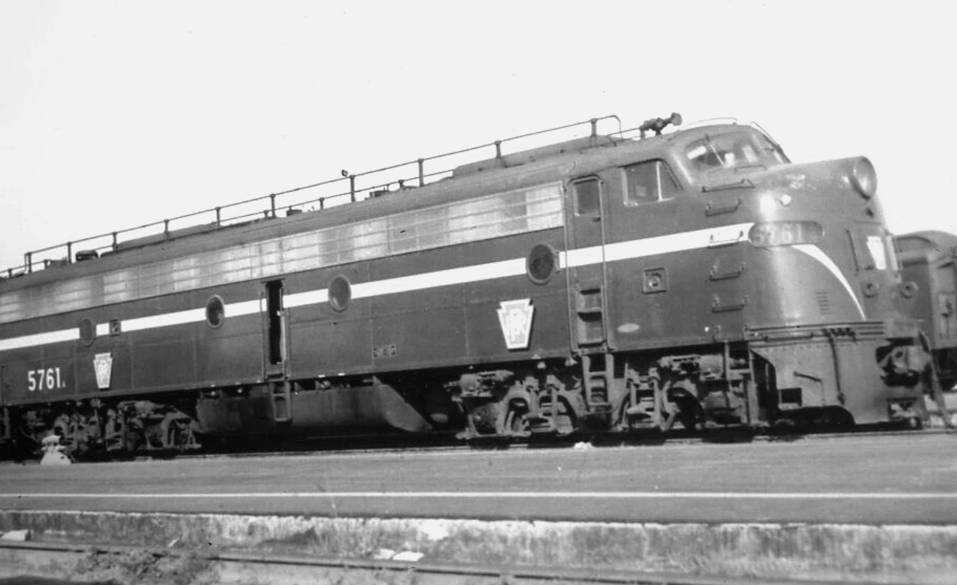 Pennsylvania Railroad E8A 5761A