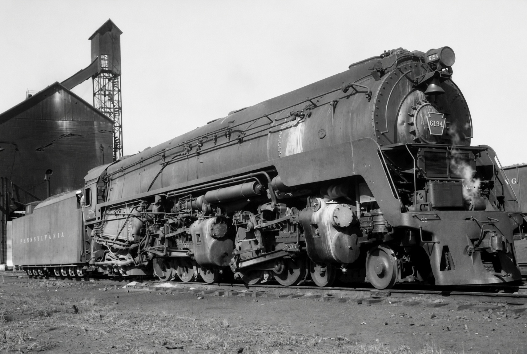 Pennsylvania Railroad Q2 4-4-6-4 number 6194 at Crestline, Ohio, in July 1947