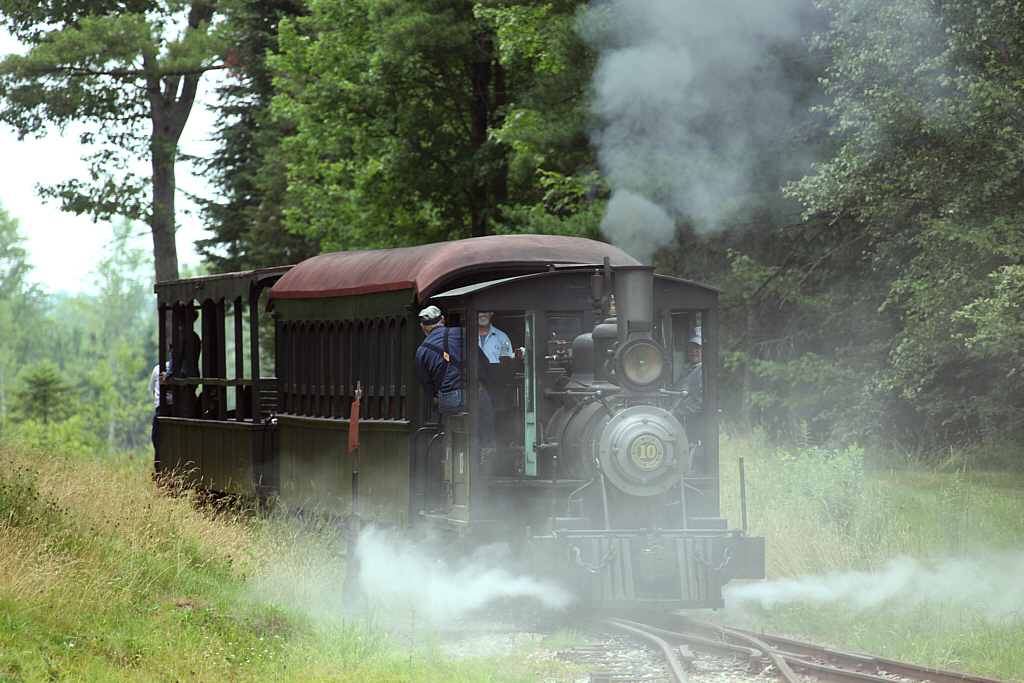 Wiscasset, Waterville & Farmington 0-4-0 #10 with an excursion in 2012